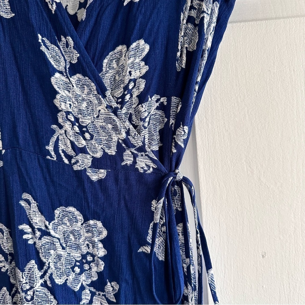 Lulus Heart of Marigold Navy Blue Floral Print Wrap‎ Maxi Dress Small - Picture 6 of 9